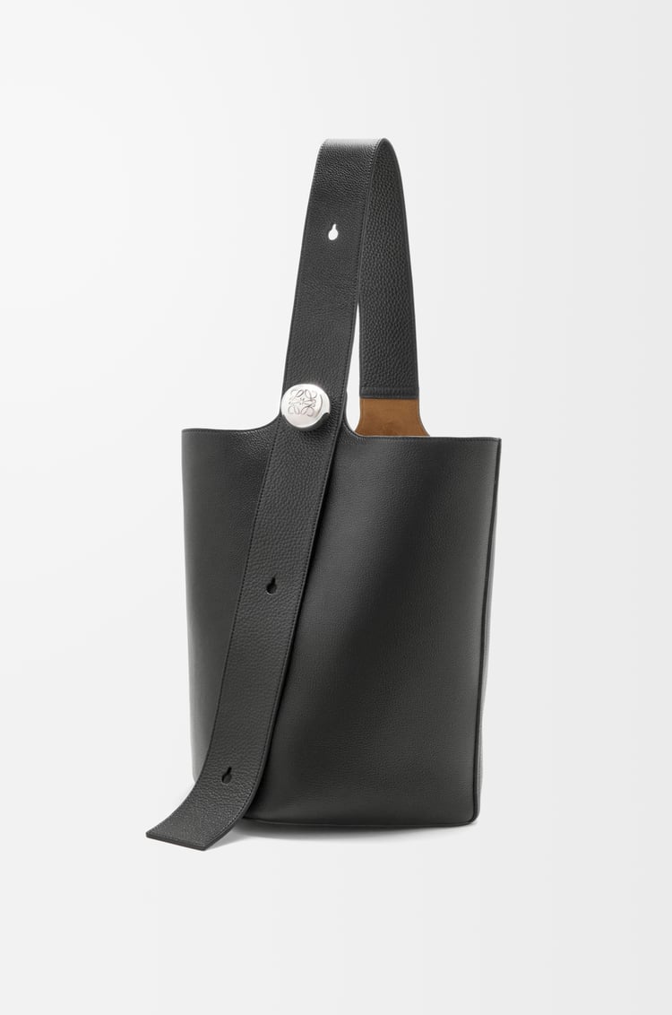 Loewe Large Pebble bucket in supple grained calfskin 3 Colours Precio ultrabajo
