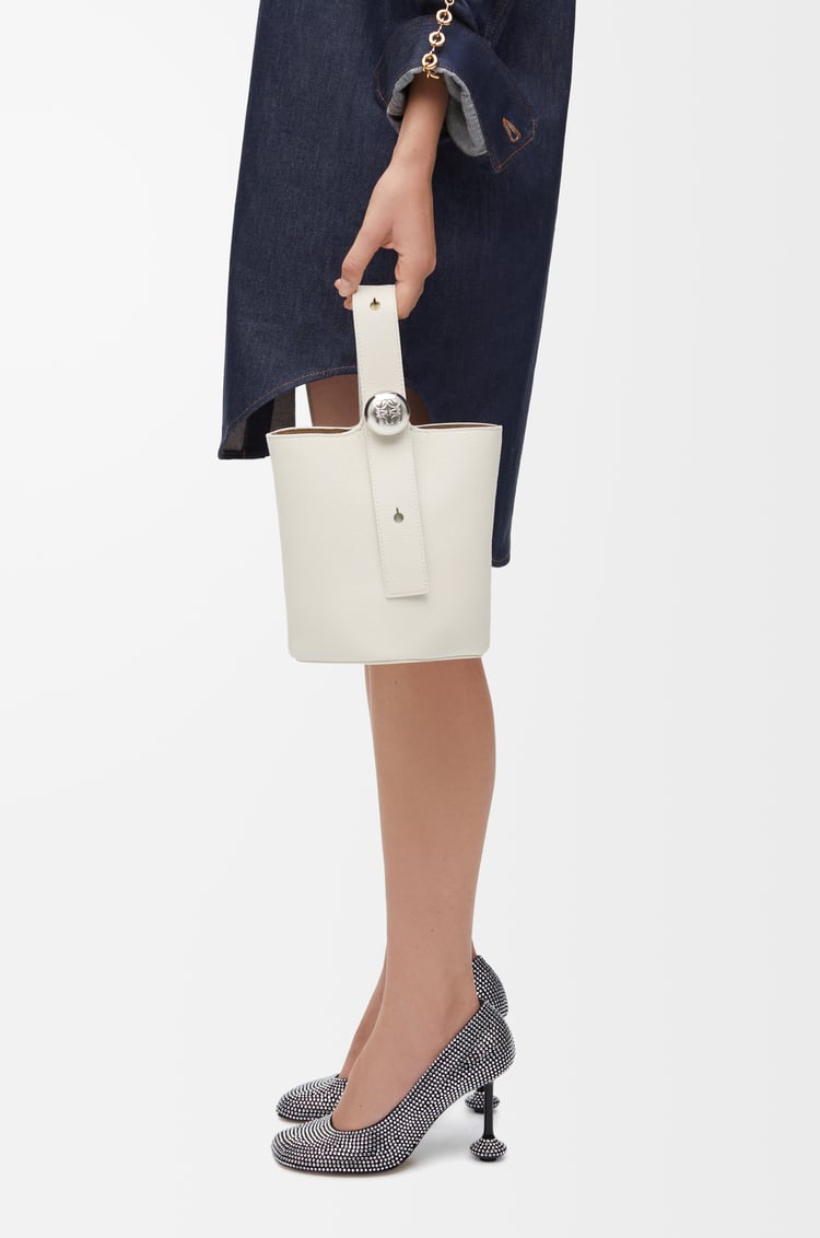 Loewe Mini Pebble Bucket bag in soft grained calfskin 4 Colours Outlet online