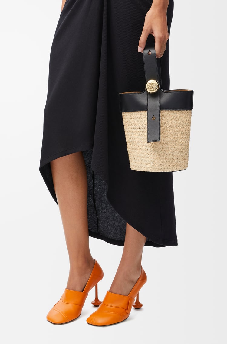 Loewe Mini Pebble bucket in raffia and calfskin 1 Colours Rebajas