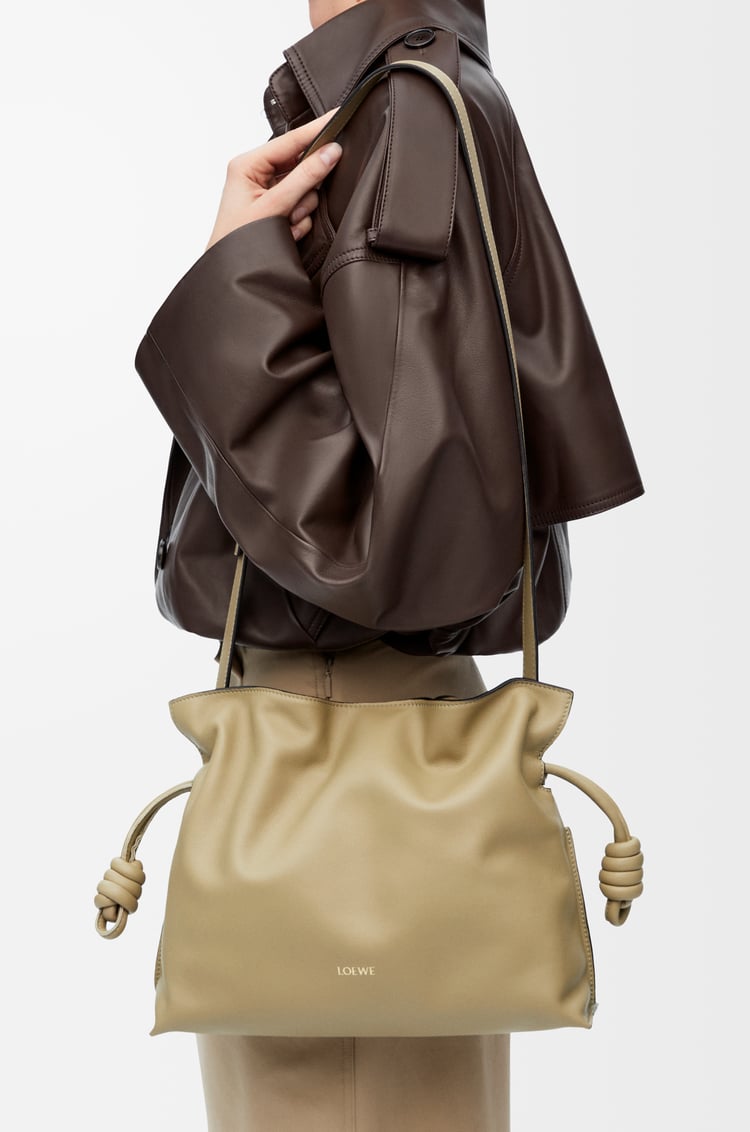 Loewe Medium Flamenco clutch in nappa calfskin 10 Colours Envío gratis