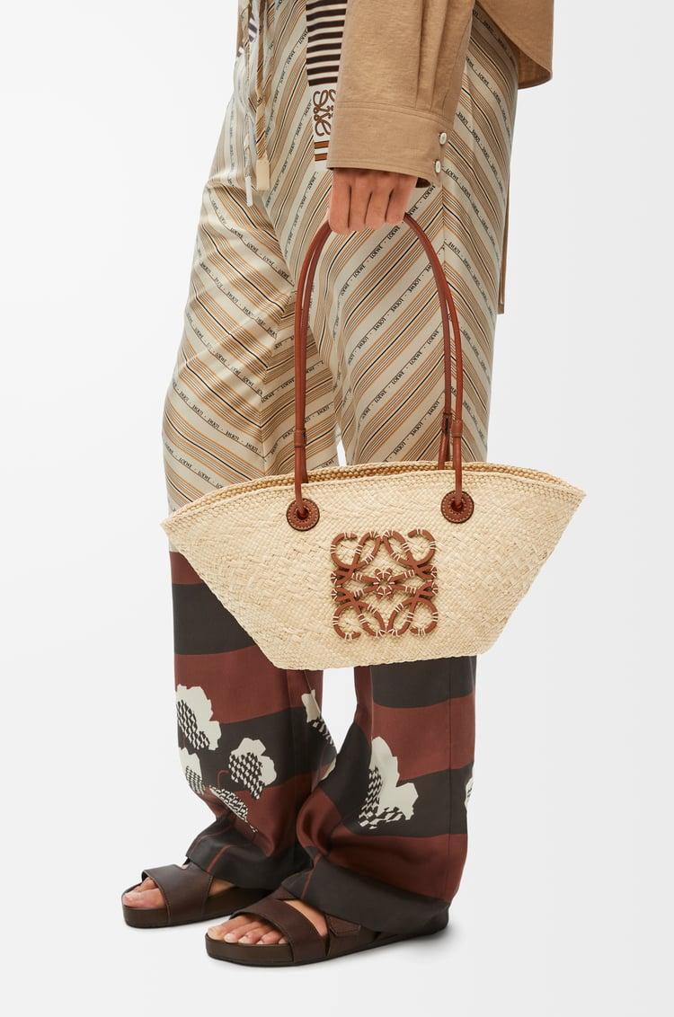 Loewe Small Anagram Basket bag in iraca palm and calfskin 2 Colours Precios de Black Friday