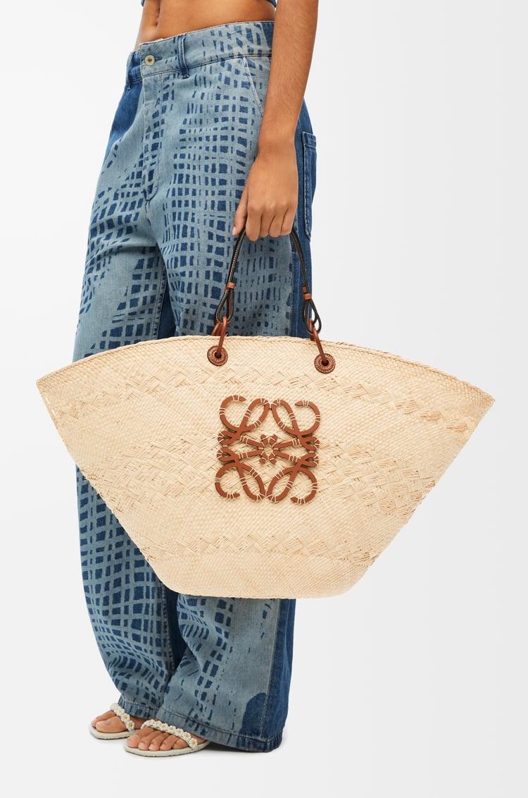 Loewe Large Anagram Basket bag in iraca palm and calfskin 1 Colours Rebajas