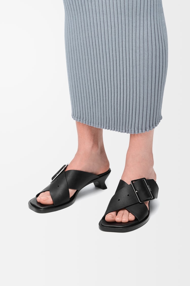 Loewe Petal Belt sandal in vegetable-tanned calfskin 2 Colours Descuento por venta flash