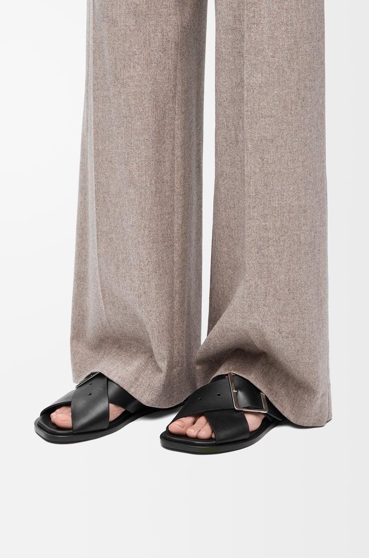 Loewe Petal Belt flat sandal in vegetable-tanned calfskin 2 Colours Ofertas especiales