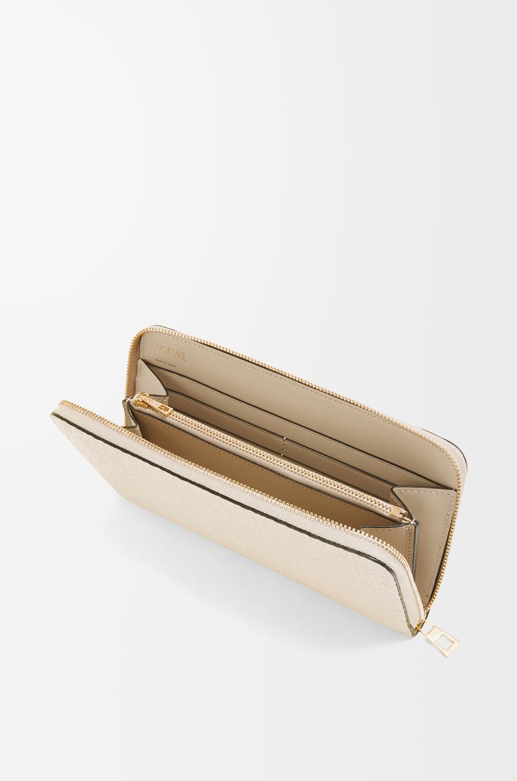 Loewe Repeat zip around wallet in embossed silk calfskin 1 Colours Grandes ahorros