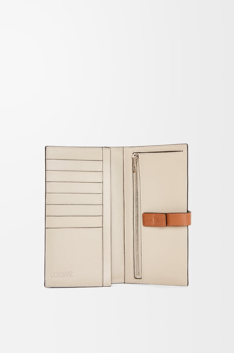 Loewe Large vertical wallet in grained calfskin 2 Colours 2025