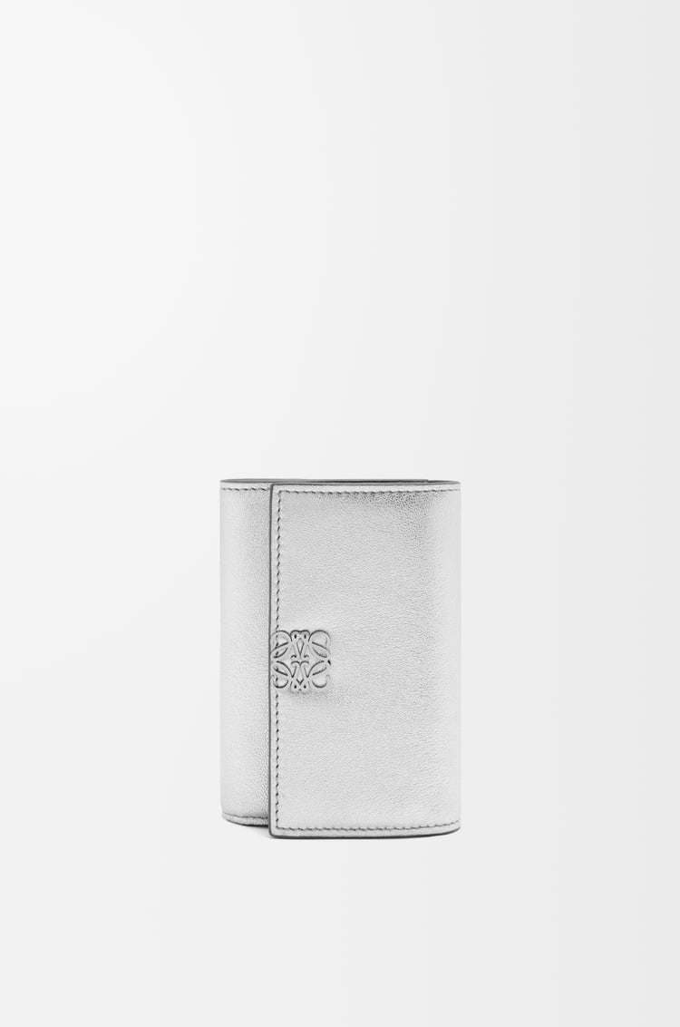 Loewe Puffer Anagram small vertical wallet in shiny nappa calfskin 1 Colours En oferta