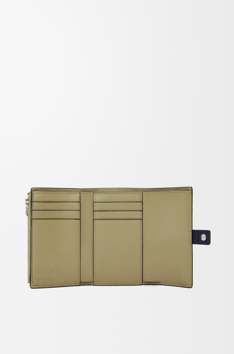 Loewe Small vertical wallet in soft grained calfskin 6 Colours Últimos 3 días