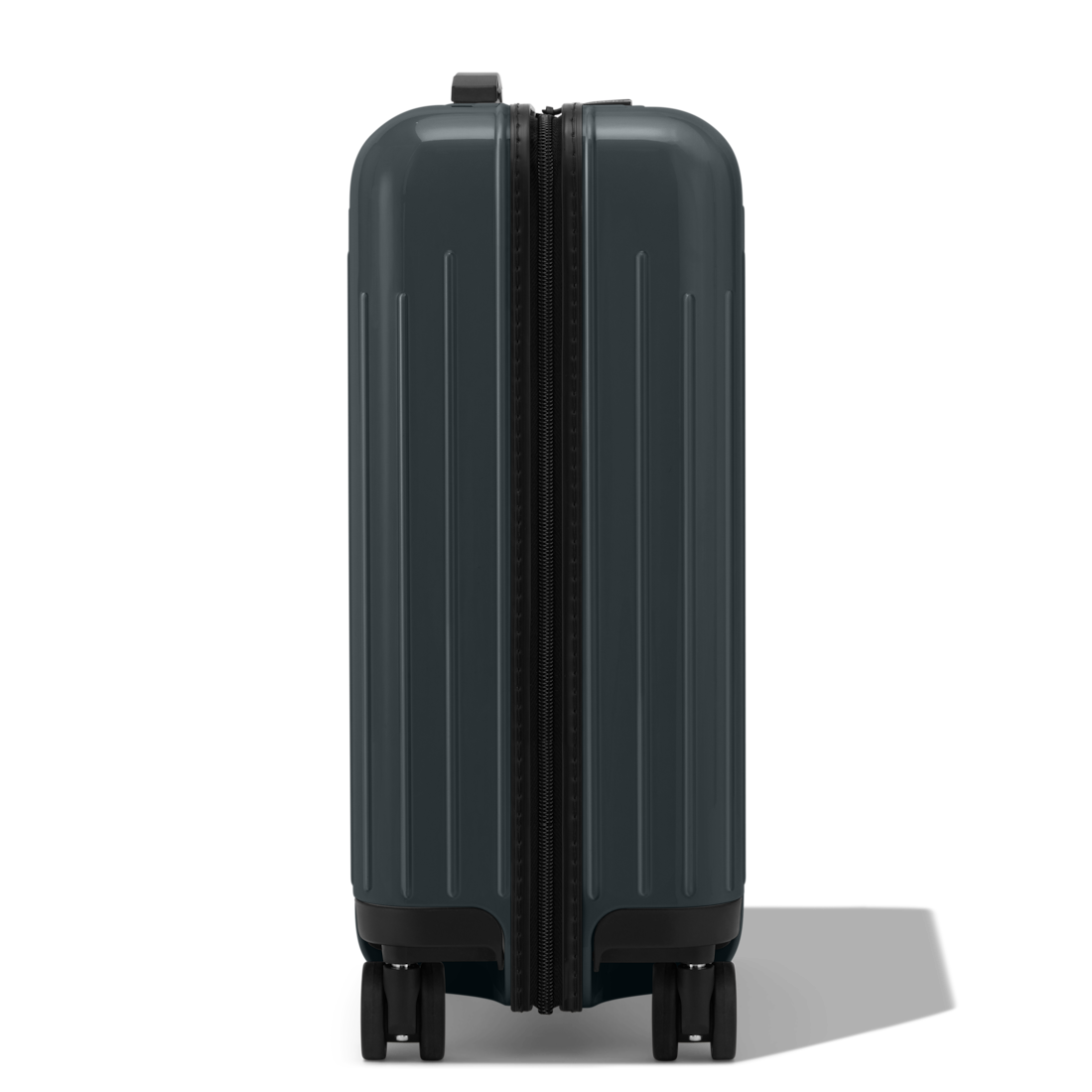 Rimowa Maleta de cabina Essential Lite Cabin U Limitado a 3 días