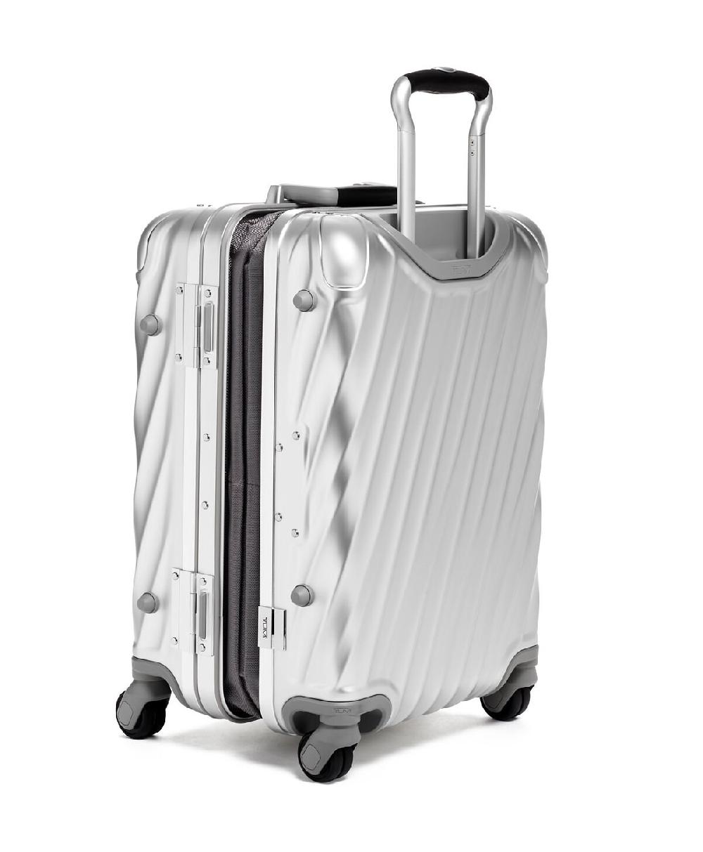 Tumi 19 Degree Aluminium Maleta de mano expansible International 56 cm En línea
