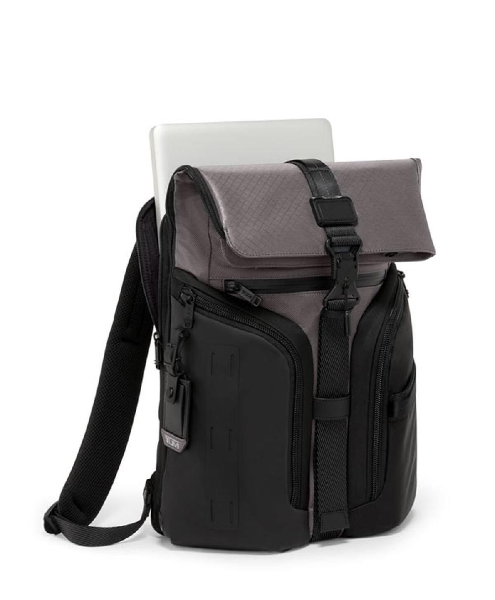Tumi Alpha Bravo Mochila con solapa Logistics Liquidación