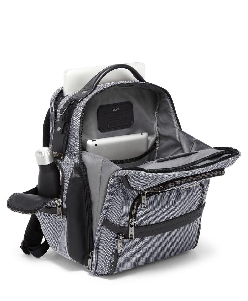 Tumi Alpha X TUMI Brief Pack® Envío gratis