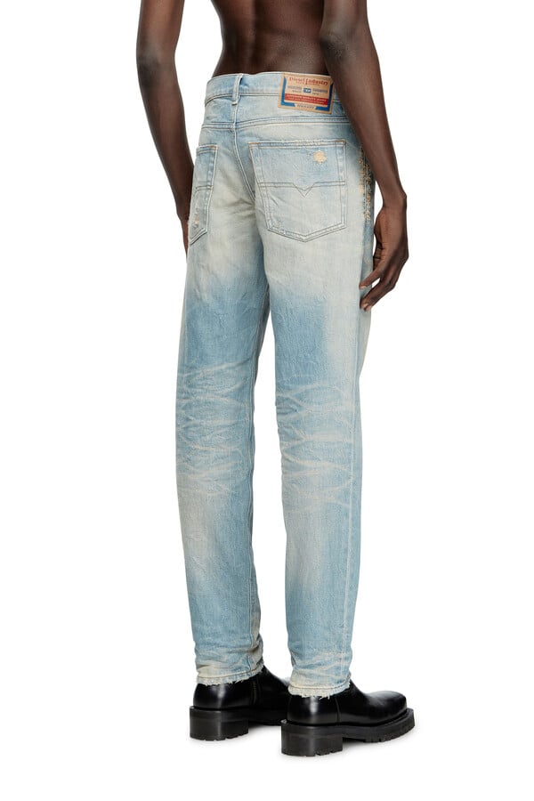 Diesel regular jeans 2023 d-finitive 09l23 Limitado a 3 días