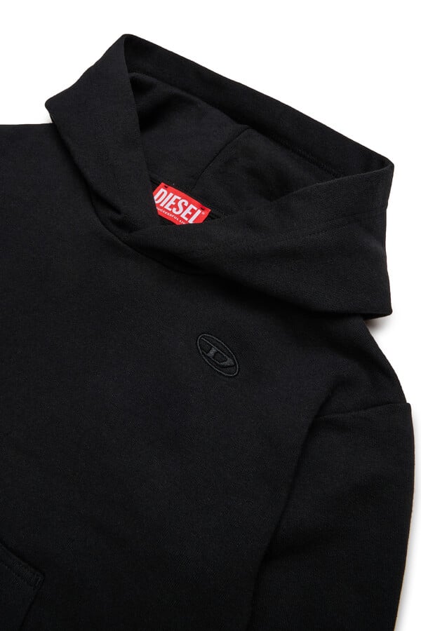 Diesel smacshoodmegovald over Grandes ahorros