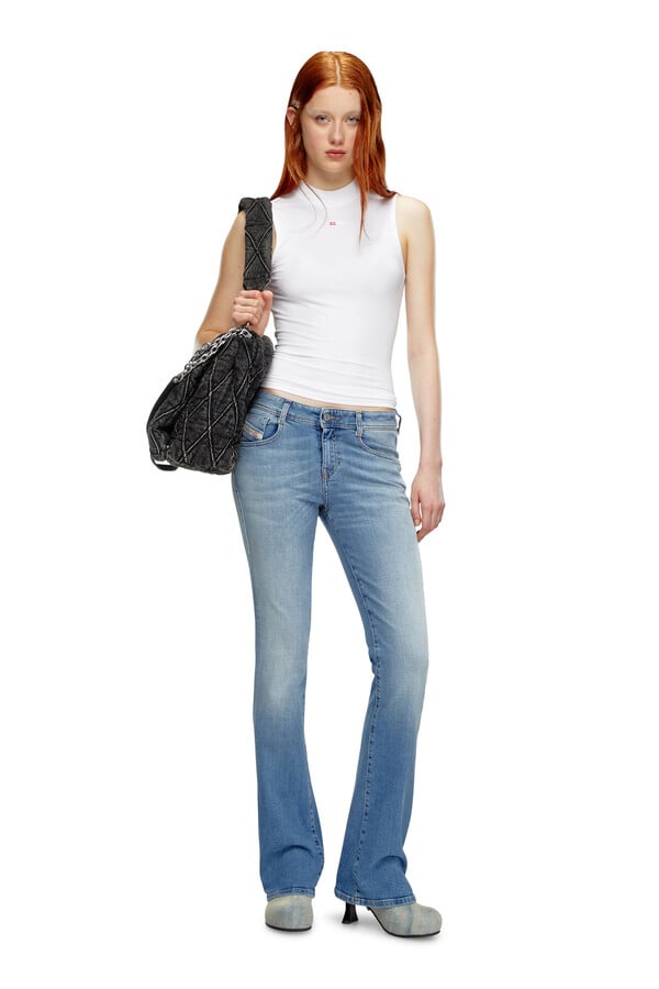 Diesel bootcut jeans 1969 d-ebbey 09k06 Devoluciones gratuitas
