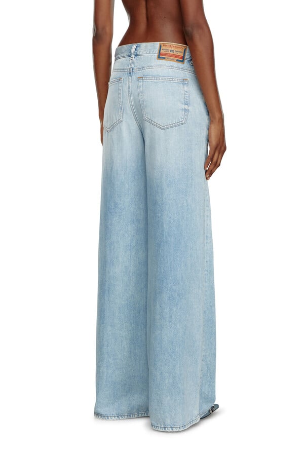 Diesel flare jeans 1978 d-akemi 068mq 2025