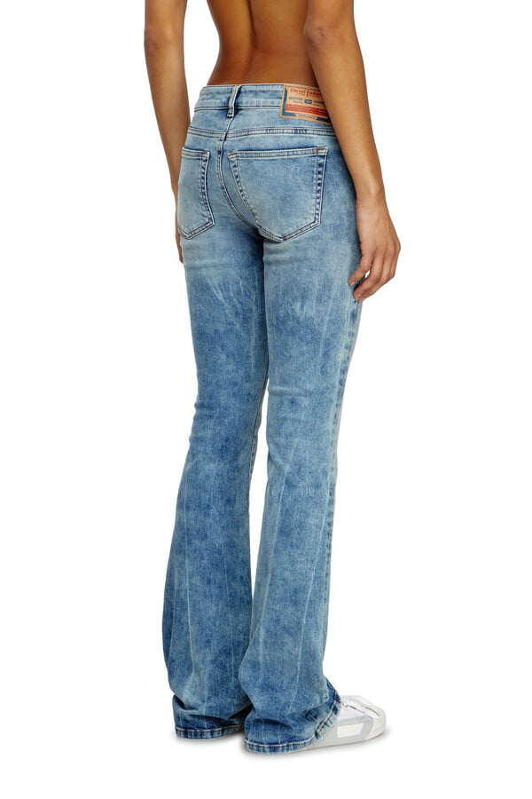Diesel bootcut jeans 1969 d-ebbey 0bmbm Descuento