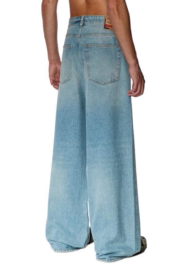 Diesel relaxed jeans d-rise 09e25 Rebajas