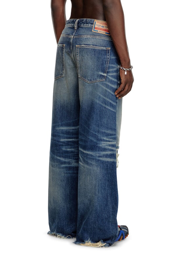 Diesel relaxed jeans d-rise 09j95 Liquidación