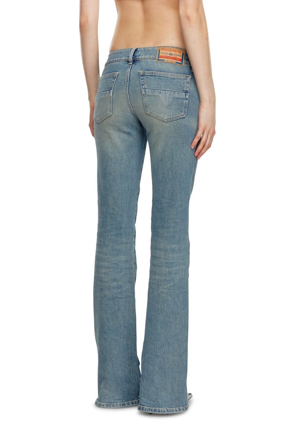 Diesel bootcut jeans d-hush 09j55 En oferta