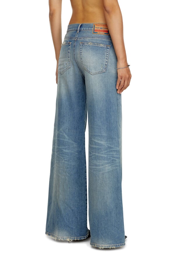 Diesel flare jeans 1978 d-akemi 09j44 Libre de impuestos