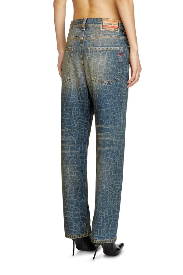 Diesel regular jeans 1988 d-ark 007bu En oferta