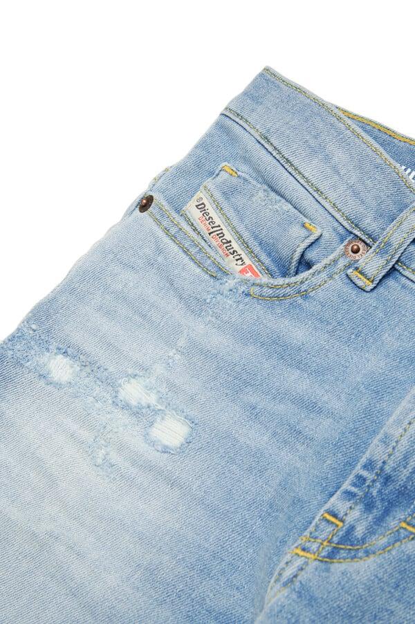 Diesel 2000-j Ofertas especiales